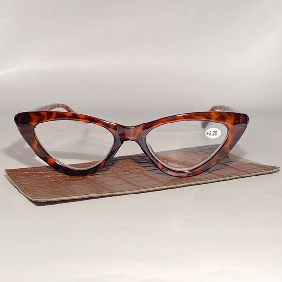 1174 Emma Cateye Reading Glasses 2.25 Tortoise Readers NWT - Picture 2 of 9